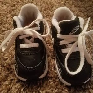 Nike toddler shoes
